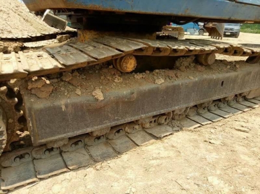 ขาย 325,000 บาท KOMATSU PC. 200-3 เครื่องดี ปั้มแรง โช่หนา คอนโทสั้น เอกสารอินวอยท์   รถอยู่ จ.ฉะเชิงเทรา โทร&amp;ไอดีไลน์ 0610710295