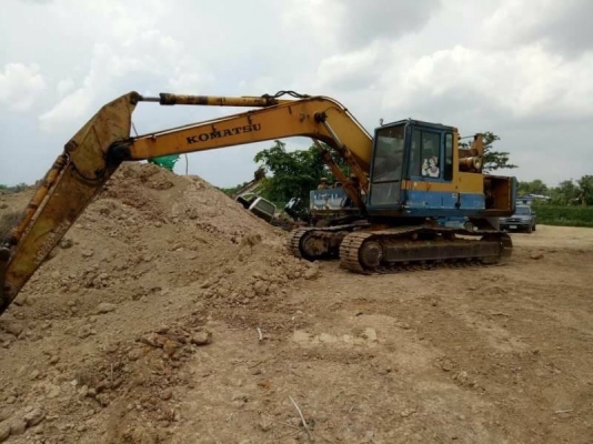 ขาย 325,000 บาท KOMATSU PC. 200-3 เครื่องดี ปั้มแรง โช่หนา คอนโทสั้น เอกสารอินวอยท์   รถอยู่ จ.ฉะเชิงเทรา โทร&amp;ไอดีไลน์ 0610710295