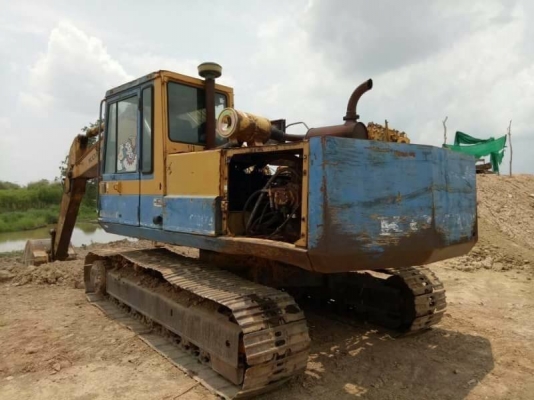 ขาย 325,000 บาท KOMATSU PC. 200-3 เครื่องดี ปั้มแรง โช่หนา คอนโทสั้น เอกสารอินวอยท์   รถอยู่ จ.ฉะเชิงเทรา โทร&amp;ไอดีไลน์ 0610710295