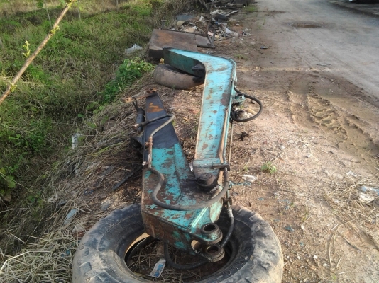 ขายบูมยาว ปรับแต่งใส่กันได้เกือบทุกรุ่น (เดิมเป็นบูมเดิมๆของ Kobelco sk045)