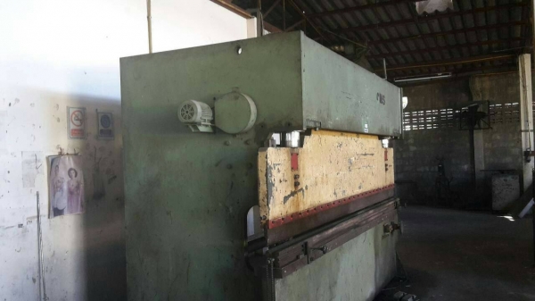 ขายเครื่องตัดกับเครื่องพับยาว10ฟุตตัดและพับได้6มิลราคาเบาๆครับ