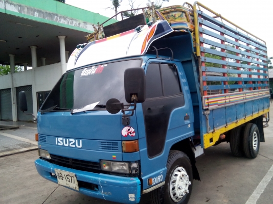 ขายแล้วคับ.6ล้ออีซูสุNPR. 115  แรงม้า  พร้อมใช้งาน เล่มพร้อมโอน..