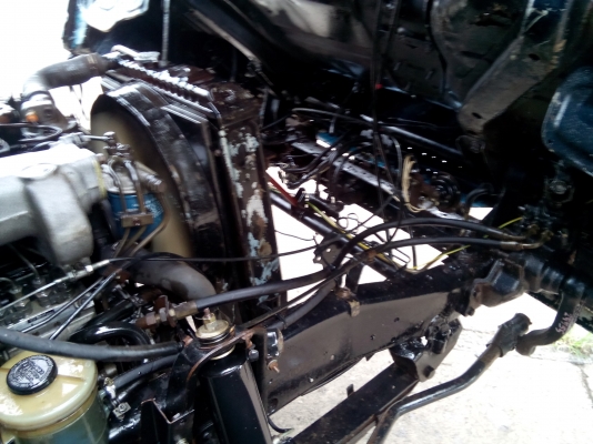 ขายแล้วคับ.6ล้ออีซูสุNPR. 115  แรงม้า  พร้อมใช้งาน เล่มพร้อมโอน..