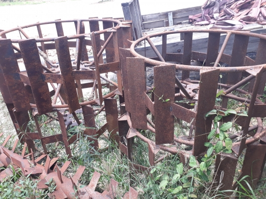 ขอบคุณเสี่ยจากพิษณุโลก ขอบคุณครับ ขายล้อเหล็กใส่กับรถไถนั่งขับ คู่ละ5000มาเลือกดูได้ครับ ขอบคุณเสี่ยจากพิษณุโลก ขอบคุณครับ ขายล้อเหล็กใส่กับรถไถนั่งขับ คู่ละ5000มาเลือกดูได้ครับ