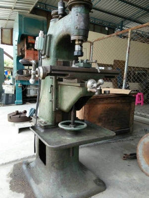 ขายมิลลิ่งตั้งโต๊ะไฟ220ราคาเบาๆครับผม