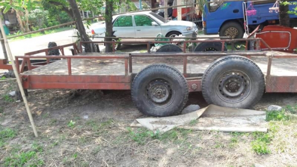 ขายคู่ 495,000 บาท   ขาย 465,000 บาท KUBOTA DC95GM 1800 ชม.  เล่มทะเบียน  ขาย 39,500 เทเลอรขึ้นรถเกี่ยว   รถอยู่ จ.อุบลราชธานี  090-772-3708 090-772-3710