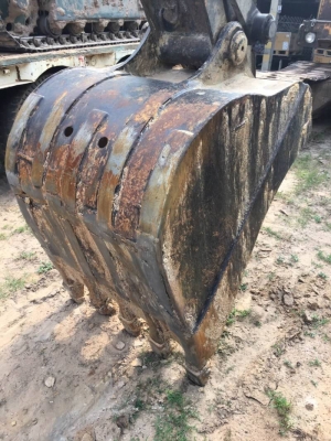 ขาย 225,000  KOMATSU PC150-3 เครื่อง 6BB1 -Turbo โช่หนา เอวแน่น เอกสารชื้อขาย  รถอยู่ จ.ยโสธร  090-772-3708 090-772-3710