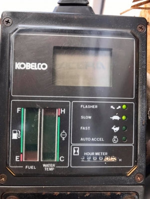 ขายรถแบคโฮ KOBELCO SK120 MARK 3 อาร์มยาวพิเศษ ลายหัวกระแทก รถนอกนำเข้าจากญี่ปุ่น มีVDOการทำงานครับ