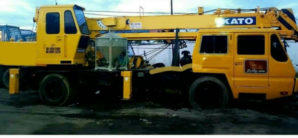 ต้องการขายรถเครน kato-11tun