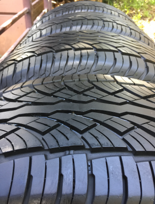 ยาง All FALKEN 265 65 17 ปี15 ดอกเต็ม เนื้อนิ่มๆ ไม่มีปะใช้ยาว ราคาไม่แพง