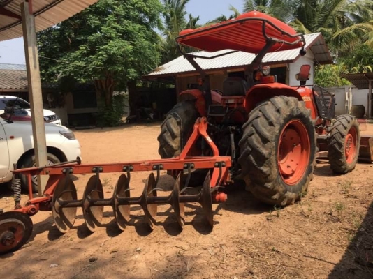 KUBOTA M7040 ราคา 335,000 บาท ปี 51 เครื่องดี เกียรดี 4,500 ชั่วโมง (ใบมีด หาง 7 ) เอกสารเล่มทะเบียน  รถอยู่ จ.ศรีสะเกษ โทร&ไอดีไลน์ 0610710295 KUBOTA M7040 ราคา 335,000 บาท ปี 51 เครื่องดี เกียรดี 4,500 ชั่วโมง (ใบมีด หาง 7 ) เอกสารเล่มทะเบียน  รถอยู่ จ.ศรีสะเกษ โทร&ไอดีไลน์ 0610710295