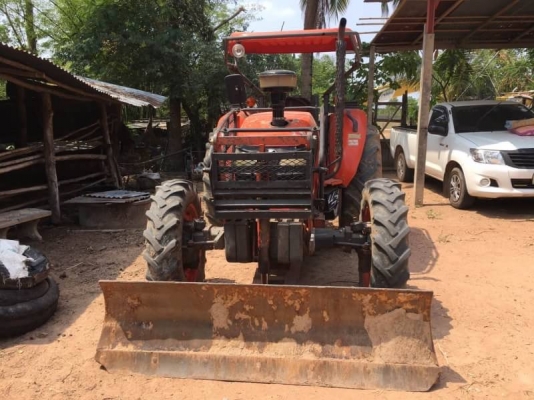 KUBOTA M7040 ราคา 335,000 บาท ปี 51 เครื่องดี เกียรดี 4,500 ชั่วโมง (ใบมีด หาง 7 ) เอกสารเล่มทะเบียน  รถอยู่ จ.ศรีสะเกษ โทร&ไอดีไลน์ 0610710295 KUBOTA M7040 ราคา 335,000 บาท ปี 51 เครื่องดี เกียรดี 4,500 ชั่วโมง (ใบมีด หาง 7 ) เอกสารเล่มทะเบียน  รถอยู่ จ.ศรีสะเกษ โทร&ไอดีไลน์ 0610710295