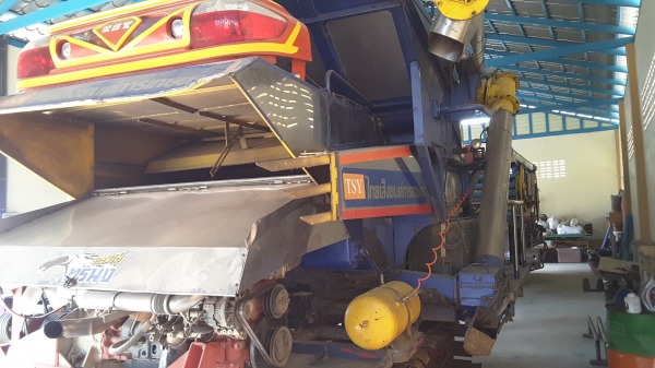 ขายรถเกี่ยวข้าว ไทยเส็ง เดี่ยวทรนง รถปี 53 ตัวเดิน 12 ใบเดิน D3 ค. HINO 260 เทอร์โบว์