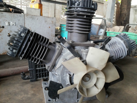 .....หัวปั้มลม iwata 10 hp. .....ของมีตามรูป