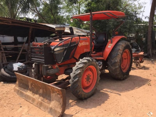 335,000 KUBOTA M7040  ปี 51 เครื่องดี เกียรดี 4,500 ชั่วโมง (ใบมีด หาง 7 ) เอกสารเล่มทะเบียน  รถอยู่ จ.ศรีสะเกษ  090-772-3708 090-7723710
