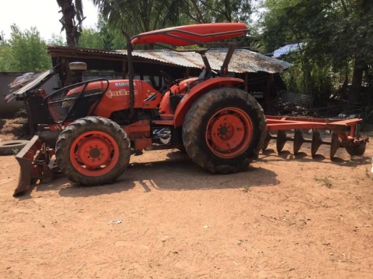 335,000 KUBOTA M7040  ปี 51 เครื่องดี เกียรดี 4,500 ชั่วโมง (ใบมีด หาง 7 ) เอกสารเล่มทะเบียน  รถอยู่ จ.ศรีสะเกษ  090-772-3708 090-7723710 335,000 KUBOTA M7040  ปี 51 เครื่องดี เกียรดี 4,500 ชั่วโมง (ใบมีด หาง 7 ) เอกสารเล่มทะเบียน  รถอยู่ จ.ศรีสะเกษ  090-772-3708 090-7723710