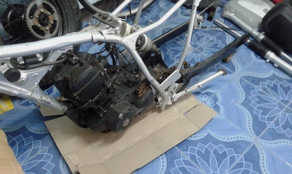 ขาย Yamaha TW200 รถยังทำไม่เสร็จครับ ขายตามสภาพ