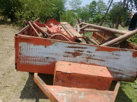 รถไถ M 70   ปี 52  อุปกร ผานหน้า + ผานหลัง + โลตารี + เทเลอร์    ฝากขาย   430000   บาท   วันทูคอล 098 668-3479 dtac 094 283-9369 สิทธิ์ คับ