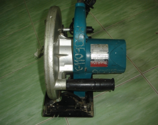 ขายเลื่อยวงเดือน 9 นิ้ว makita รุ่น N5900B (2,000w.)