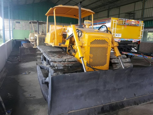 รีบๆๆเลยรถดัน CATTERPILLAR D4 ตีนเป็ด