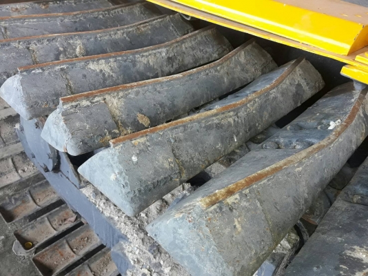 รีบๆๆเลยรถดัน CATTERPILLAR D4 ตีนเป็ด