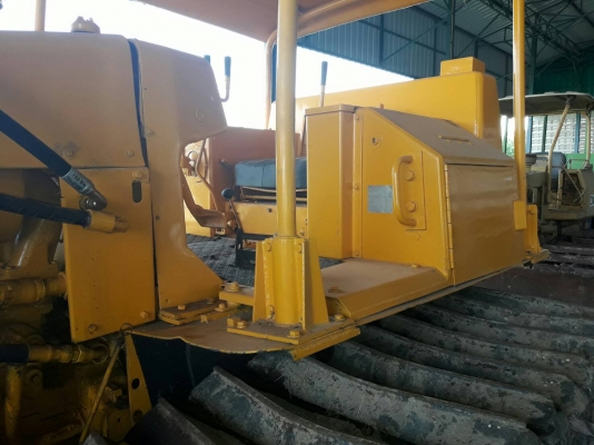 รีบๆๆเลยรถดัน CATTERPILLAR D4 ตีนเป็ด