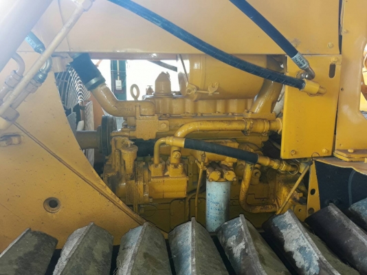 รีบๆๆเลยรถดัน CATTERPILLAR D4 ตีนเป็ด