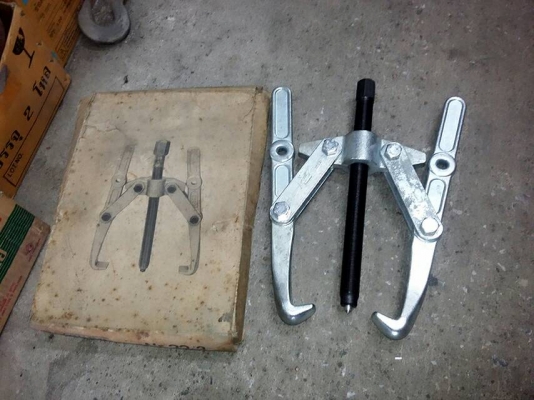 ขายสองขาถอดลูกปืนขนาดใหญ่22/3 BUCO MADE IN GERMANY. ใหม่เก่าเก็บ