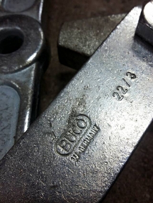 ขายสองขาถอดลูกปืนขนาดใหญ่22/3 BUCO MADE IN GERMANY. ใหม่เก่าเก็บ