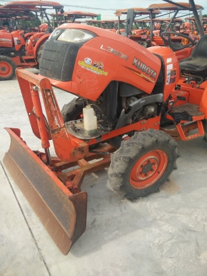 ขายด่วนแทรกเตอร์ L3608 พร้อมใบดันดิน ใช้งานได้ดีเลย รถชั่วโมงงานน้อย สภาพดี ขายด่วนแทรกเตอร์ L3608 พร้อมใบดันดิน ใช้งานได้ดีเลย รถชั่วโมงงานน้อย สภาพดี