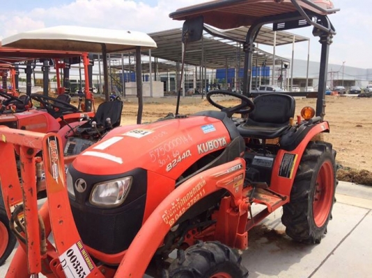 รถไถมือ 2 รุ่น B2440 เครื่องดีพร้อมใช้งาน