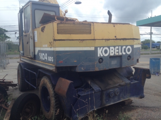 ขายด่วน รถแบคโฮ  ล้อยาง เครือง6bb อีสุ  พร้อมใช้งาน เพียง 670000