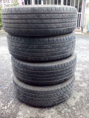 ขายล้อแม็กแท้ติดรถ Toyota Vios 4 วง ยางเบอร์ 185/60/R 15 (ยางปี  15) ยางยี่ห้อ Dunlop มี 1 ล้อมีรอยเบียดฟุทบาธ 1 วง ไม่มากเท่าไหร่ สภาพดี