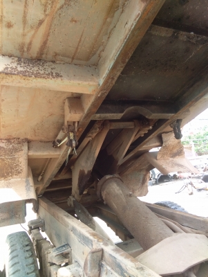 ขายกระบะท้องเรื่อ6ล้อดั้มหัวยาวพร้อมกระบอกดั้มปั้มปั่นครบ มี2ลูก