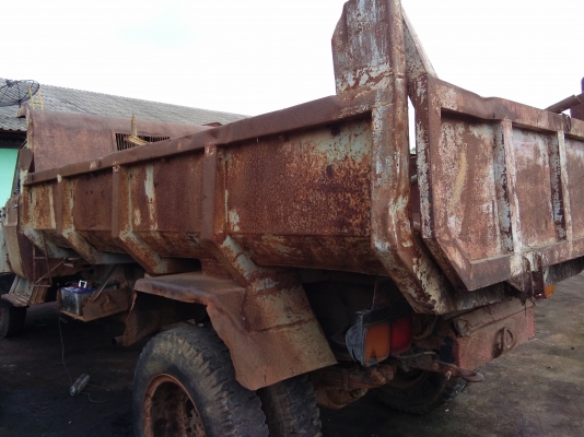 ขายกระบะท้องเรื่อ6ล้อดั้มหัวยาวพร้อมกระบอกดั้มปั้มปั่นครบ มี2ลูก