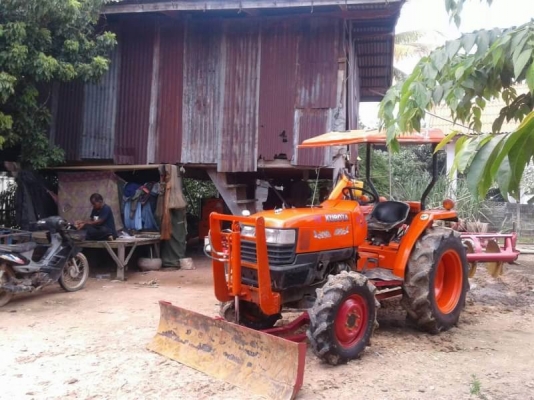 ขาย 165,000 บาท KUBOTA L3408 เครื่องดี เกียร์แรง (แถม ใบมีด หาง 6 ) สภาพสวยพร้อมใช้ เอกสารเล่มทะเบียน  รถอยู่ จ.อำนาจเจริญ โทร&amp;ไอดีไลน์ 0610710295