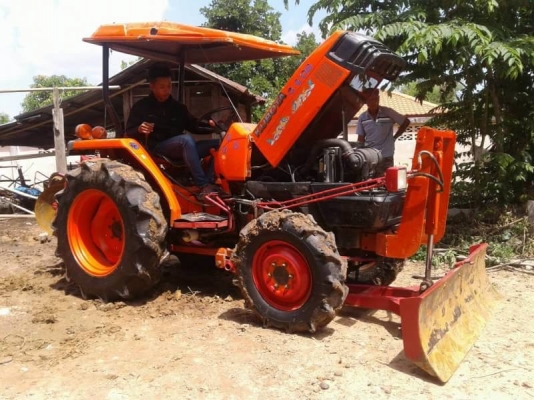 ขาย 165,000 บาท KUBOTA L3408 เครื่องดี เกียร์แรง (แถม ใบมีด หาง 6 ) สภาพสวยพร้อมใช้ เอกสารเล่มทะเบียน รถอยู่ จ.อำนาจเจริญ โทร&ไอดีไลน์ 0610710295 ขาย 165,000 บาท KUBOTA L3408 เครื่องดี เกียร์แรง (แถม ใบมีด หาง 6 ) สภาพสวยพร้อมใช้ เอกสารเล่มทะเบียน รถอยู่ จ.อำนาจเจริญ โทร&ไอดีไลน์ 0610710295