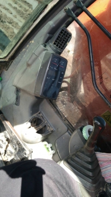 ขายรถขุดแบ็คโฮ HITACHI ZX 110  เอกสารอินวอย ราคา670,000บ. สนใจ 0835601591 หรือ 0903494058