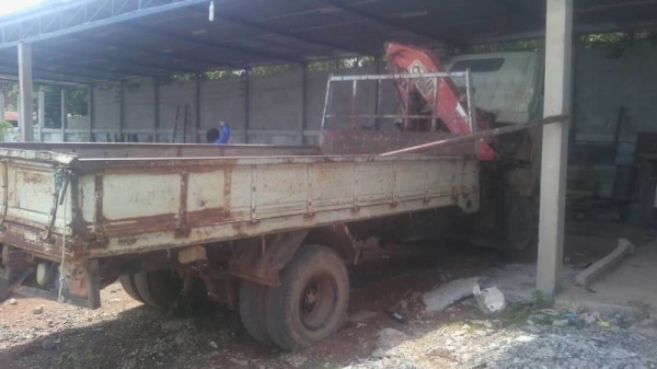ขาย 325,000 บาท HINO FC174 ยาว 5 เมตร ติดเฮียบ 3 ตัน เครื่อง EH500-150 แรง หัวบาง ยางดี คัสชีสวย เอกสารเล่มทะเบียน รถอยู่ จ.นครพนม โทร&ไอดีไลน์ 0610710295 ขาย 325,000 บาท HINO FC174 ยาว 5 เมตร ติดเฮียบ 3 ตัน เครื่อง EH500-150 แรง หัวบาง ยางดี คัสชีสวย เอกสารเล่มทะเบียน รถอยู่ จ.นครพนม โทร&ไอดีไลน์ 0610710295