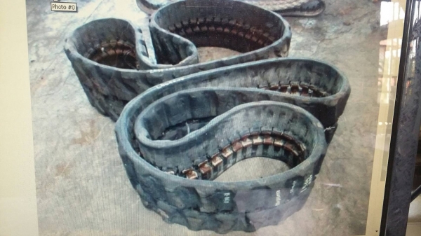 ขายแทรคยางรถขุดไซค์400X73X7.25 มี73ข้อ ใส่รถขุด 40-50 เช่น MITSUBISHI /KUBOTA/ KATO  ข้อกว้าง ขายราคา 35,000 บาท ติดต่อ089-2619445