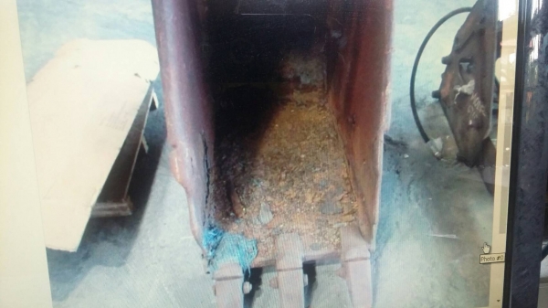 ขายบุ้งกี๋  ขุดประปาและร่องน้ำเล็ก  รถขุดขนาด20ตัน รูสลัก80มิล   ขายราคา 18,000 บาท ติดต่อ089-2619445