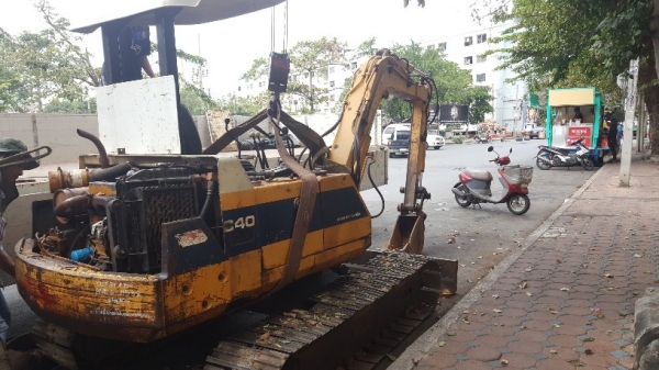 PC40 รุ่น6 เก่าญี่ปุ่น สภาพพอใช้ เอวแน่น ช่วงล่างดี โซ่เสตอร์แน่นๆ