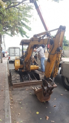 PC40 รุ่น6 เก่าญี่ปุ่น สภาพพอใช้ เอวแน่น ช่วงล่างดี โซ่เสตอร์แน่นๆ