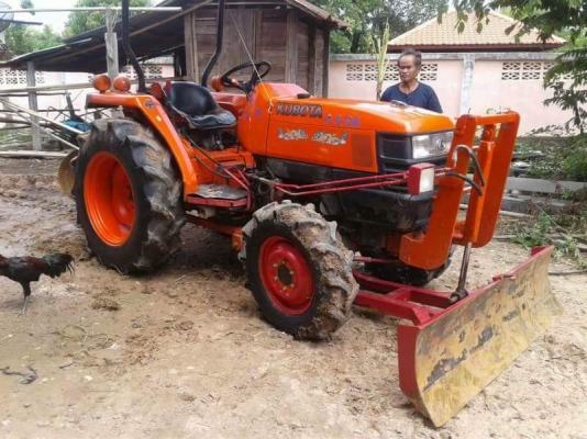 ขาย 165,000 บาท KUBOTA L3408 เครื่องดี เกียร์แรง (แถม ใบมีด หาง 6 ) สภาพสวยพร้อมใช้ เอกสารเล่มทะเบียน รถอยู่ จ.อำนาจเจริญ 090-772-3710 090-772-3708 ขาย 165,000 บาท KUBOTA L3408 เครื่องดี เกียร์แรง (แถม ใบมีด หาง 6 ) สภาพสวยพร้อมใช้ เอกสารเล่มทะเบียน รถอยู่ จ.อำนาจเจริญ 090-772-3710 090-772-3708