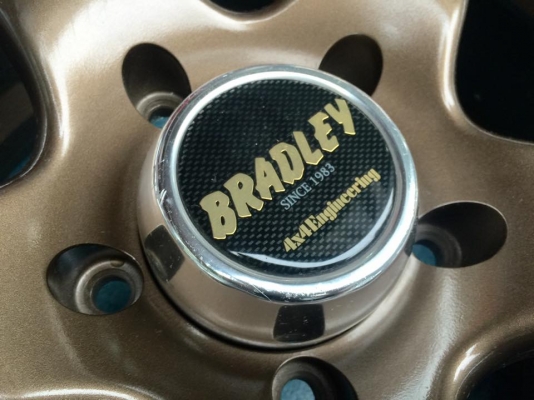 ล้อแท้ Bradley ขอบ18x9 off+55 P.C.D 5รู150 รูตรงรุ่นLC vx100-200 /LC cygnus 470
