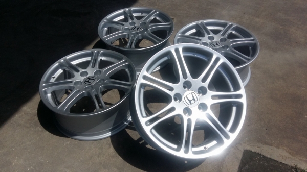 ขายล้อแม็ก civic fd 17"×7" สนใจติดต่อร้าน ก.เจริญการยางครับ 081-3747940 ขายล้อแม็ก civic fd 17"×7" สนใจติดต่อร้าน ก.เจริญการยางครับ 081-3747940