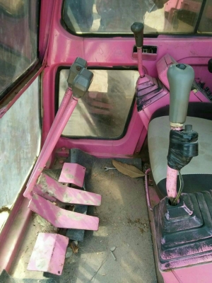 รถแมคโค. มาคทรี. มีเล่มทะเบียนรถพร้อมใช้.  รถอยู่หน้างาน.  พร้อมใช้มีแอร์