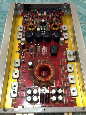 แอมป์คลาสดี aos A-4000D (ยาว39เซน)มือสองสภาพสวยอะไหล่งานเกรด มัดไฟลูกหย่ายๆ ขั่วไฟหย่ายๆใช้งานปกติ เบสดีมากหนักแน่นขับ10&quot;-12&quot;หล่อว้อยไม่เกิน3&quot;ได้ ขาย 2650 บาท สนใจ0892425454 อยู่สระบุรีส่งได้