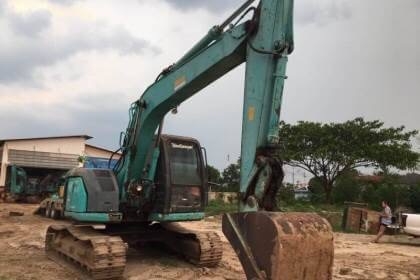 เก่านอก 1 ปี 865,000 KOBELCO SK135SR เครื่องดี ปั้มแรง โช่หนา เอวแน่น ไฟฟ้าครบ เอกสารอินวอยท์   รถอยู่ จ.ร้อยเอ็ด โทร 0610710295