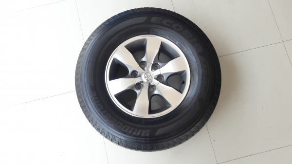 ล้อTOYOTA VIGO ขอบ16 6รู พร้อมยาง 4 ล้อ ล้อTOYOTA VIGO ขอบ16 6รู พร้อมยาง 4 ล้อ